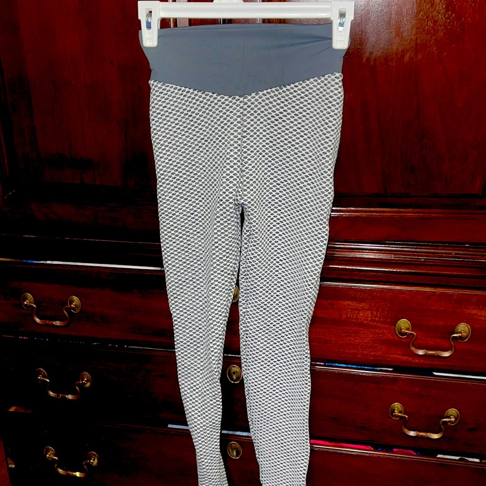 tiktok figure flattering leggings